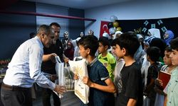 Siverek Belediyesinden öğrencilere Kur’an-ı Kerim hediyesi