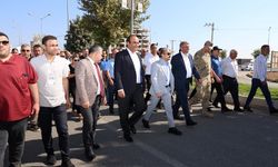 BAŞKAN AYHAN, HALK SAĞLIĞI HAFTASI YÜRÜYÜŞÜNDE VATANDAŞLARLA BİR ARAYA GELDİ