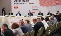 Bakan Kurum "Hatay'da yerli ve yabancı basın temsilcilerimizle bir araya geldik"