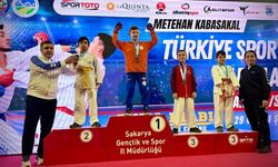 EYYÜBİYELİ MİNİK KARATECİ TÜRKİYE İKİNCİSİ OLDU