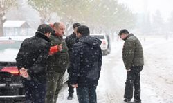BAŞKAN GÜLPINAR, KARLA MÜCADELEYİ SAHADA İNCELEDİ