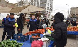 Siverek zabıtasından semt pazarında etiket ve tartı denetimi