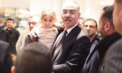 BABALARI GİBİ NAZLARINI ÇEKİYOR