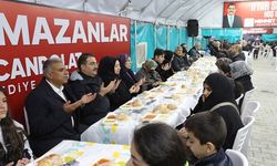 BAŞKAN CANPOLAT VE VEKİL YAZMACI, İFTAR SOFRASINDA  VATANDAŞLARLA BULUŞTU