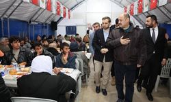 BAŞKAN GÜLPINAR, İFTAR ÇADIRINDA VATANDAŞLARLA BULUŞTU