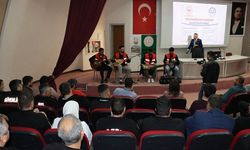 ŞANLIURFA’DA DENETİMLİ SERBESTLİK KAPSAMINDAKİ VATANDAŞLAR VE SAĞLIK ÇALIŞANLARINA MİNİ KONSER