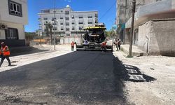 BÜYÜKŞEHİR, UĞUR BORAN CADDESİ’NDE ASFALT SERİMİNE BAŞLADI