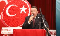 MHP’li Vekil İbrahim Özyavuz, Kayapınar Kongresi’nde Divan Başkanlığı Yaptı
