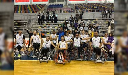 ŞANLIURFA BÜYÜKŞEHİR TEKERLEKLİ SANDALYE BASKETBOL TAKIMI RAKİBİNE ŞANS TANIMADI