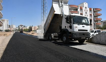 Siverek’te Sathi Asfalt Kaplama Çalışmaları Sürüyor