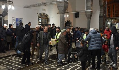 Siverek Belediyesi’nden Berat Kandili ikramı