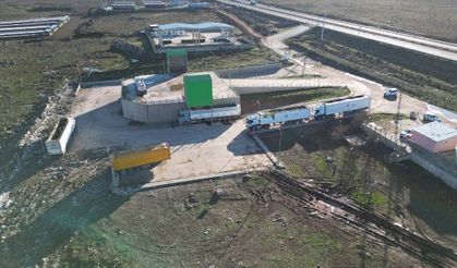 BÜYÜKŞEHİR İLE SİVEREK’TE 40 YILLIK VAHŞİ DEPOLAMA TARİHE KARIŞTI