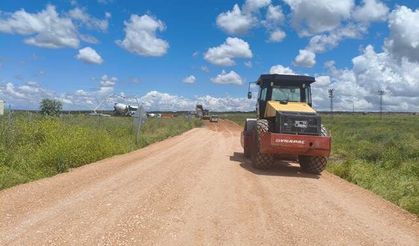 ŞANLIURFA’DA KIRSAL YOL SEFERBERLİĞİ SÜRÜYOR