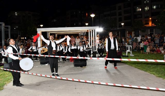 Siverek’te açık hava konserleri devam ediyor