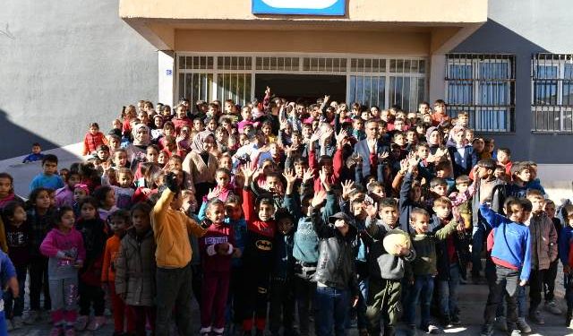 VALİ ŞILDAK, TEPEDİBİ İLK VE ORTAOKULUNU ZİYARET ETTİ