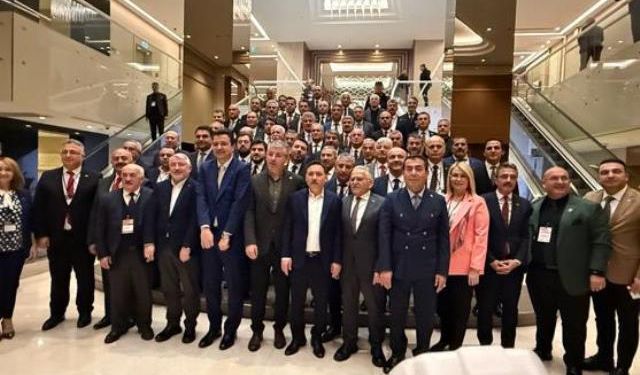 BAŞKAN GÜLPINAR’A "YILIN EN BAŞARILI BELEDİYE BAŞKANI" ÖDÜLÜ