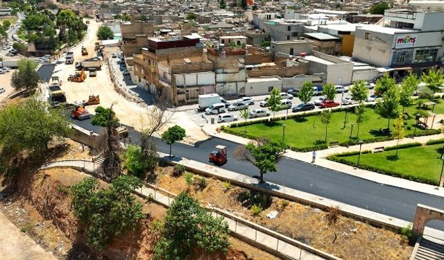 HACI KAMİL KONAĞI İLE BEYKAPISI ARASINDA ASFALT SERİMİ BAŞLADI