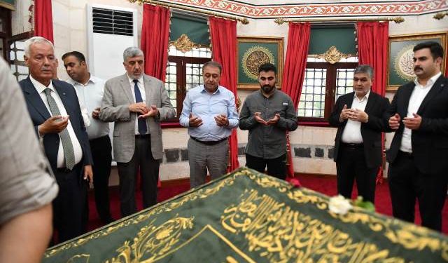VALİ ŞILDAK EYYÜP NEBİ’DE İNCELEMEDE BULUNDU