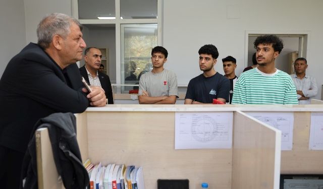 BAŞKAN: AYHAN’DAN ÖĞRENCİLERE MORAL MOTİVASYON ZİYARETİ