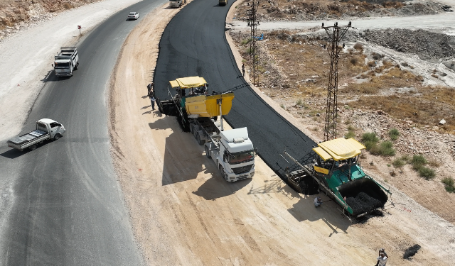 BÜYÜKŞEHİR, SANAYİ BÖLGELERİNİN ULAŞIM ÇİLESİNE SON VERİYOR
