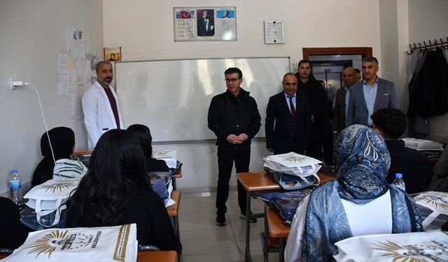 Başkan Bucak'tan üniversite öğrencilerine anlamlı ziyaret