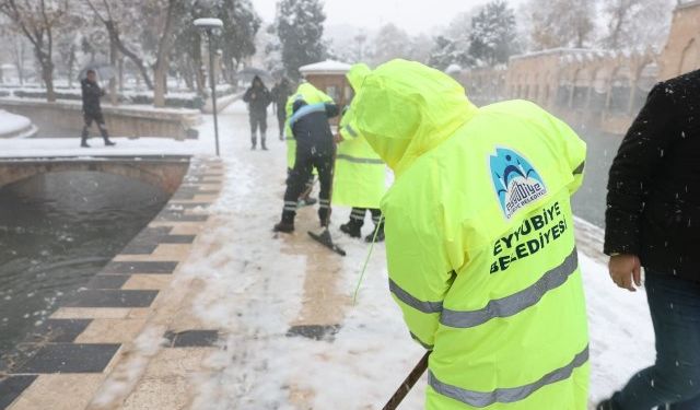 BAŞKAN KUŞ: KAR YAĞIŞINI SEVİNÇLE KARŞILADIK