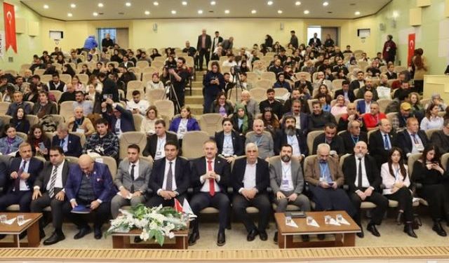 Bülbül,Dijital Habercilik ve Medya Çalıştayı'na katılım sağladı.