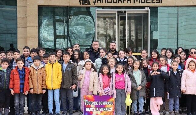 ŞANLIURFA BÜYÜKŞEHİR BELEDİYESİ ÖĞRENCİLERİ TARİHLE BULUŞTURDU