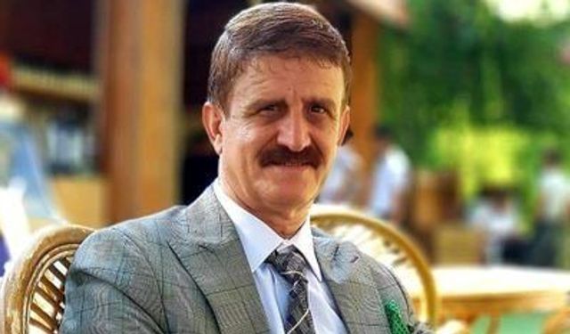 Erbülbül "Aileniz ve sevdiklerinizle mutlu bir ömür nasip etsin"