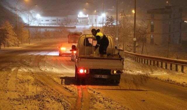 BÜYÜKŞEHİR BELEDİYESİ ULAŞIMI AKSATMADI