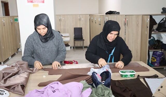 KARAKÖPRÜ’DE KURSLAR KADINLARIN HAYATINA DOKUNUYOR