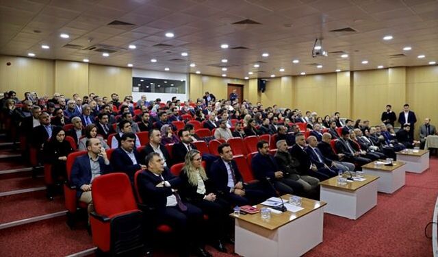 Şanlıurfa’da Sağlık Yöneticileri Değerlendirme Toplantısında Bir Araya Geldi