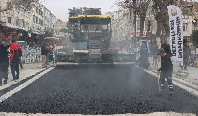 DİVANYOLU YAYALAŞTIRMA PROJESİNDE ASFALT SERİMİ BAŞLADI
