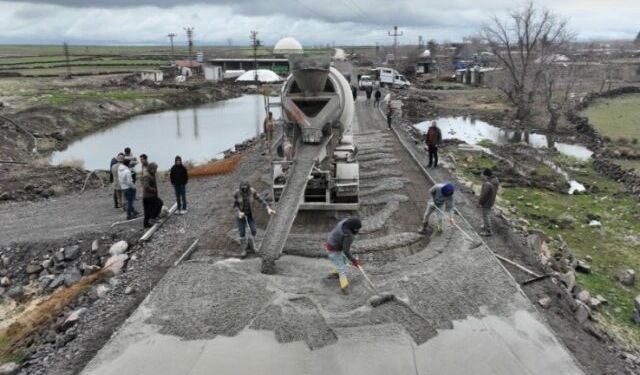 SİVEREK’TE YILLARIN YOL SORUNU BÜYÜKŞEHİR İLE TARİH OLDU