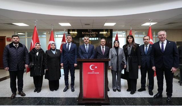 Bakan Tekin, Şanlıurfa'da Çeşitli Ziyaretler Gerçekleştirdi