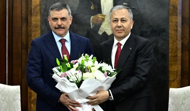 Bakan Çiftçi "Milletimizin duası ve teşkilatımızın gücüyle ülkemizin huzur ve güvenliği için canla başla çalışacağız. "