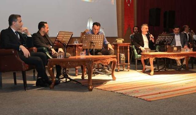 KARAKÖPRÜ’DE ŞİİR AKŞAMI YOĞUN İLGİ GÖRDÜ