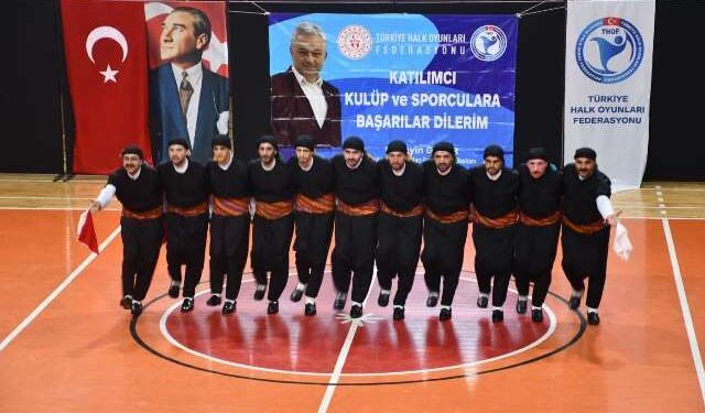 Siverek Belediyesi Halk Oyunları Ekibi Şanlıurfa İl Birincisi Oldu