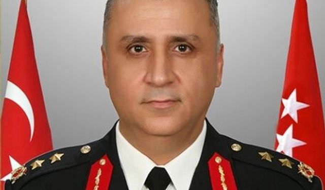 Düz "Bayramlar, birlik, beraberlik ve paylaşmanın en güzel ifadesidir."