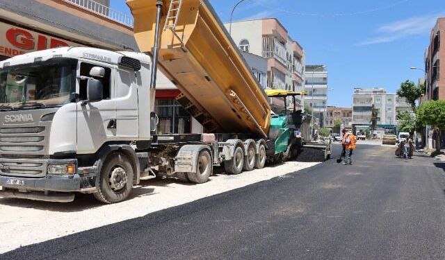 VİRANŞEHİR UĞUR BORAN CADDESİ’NDE ASFALT SEVİNCİ