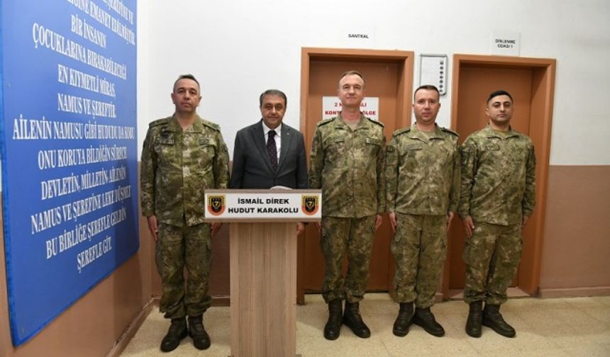 Vali Şıldak, Sınırda Mehmetçik ile Birlikte İftar Yaptı