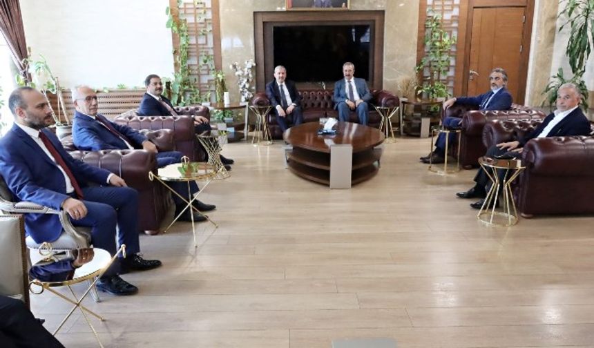 Bakan Yrd.Gürcan'dan Başkan Kaya'ya taziye ziyareti