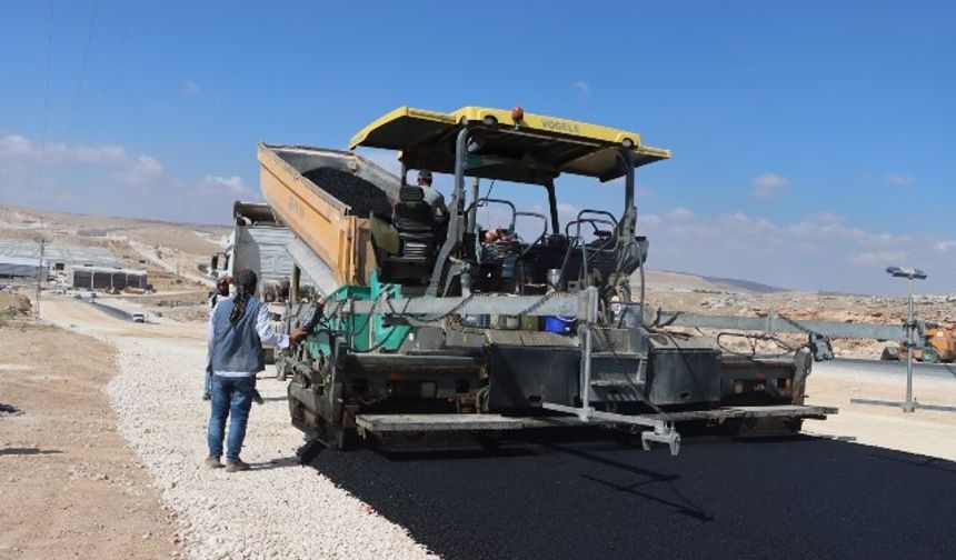 BÜYÜKŞEHİR, SANAYİ BÖLGELERİNİN ULAŞIM ÇİLESİNE SON VERİYOR