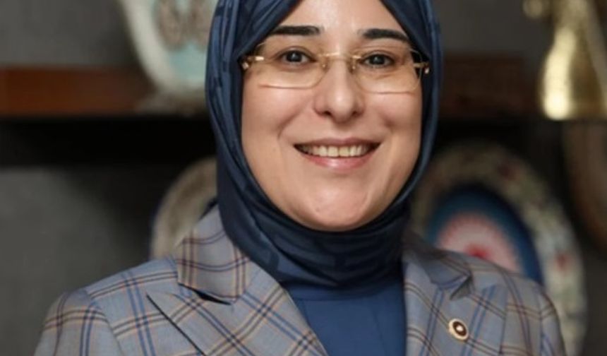 Yazmacı "merhum Mehmet Akif İnan'ı vefatının 26. yılında rahmetle anıyorum"