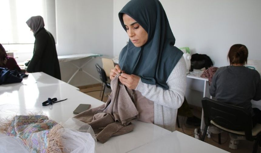 HALİLİYE’DEN KADINLARA YÖNELİK EĞİTİM VE ÜRETİM ODAKLI KURSLAR