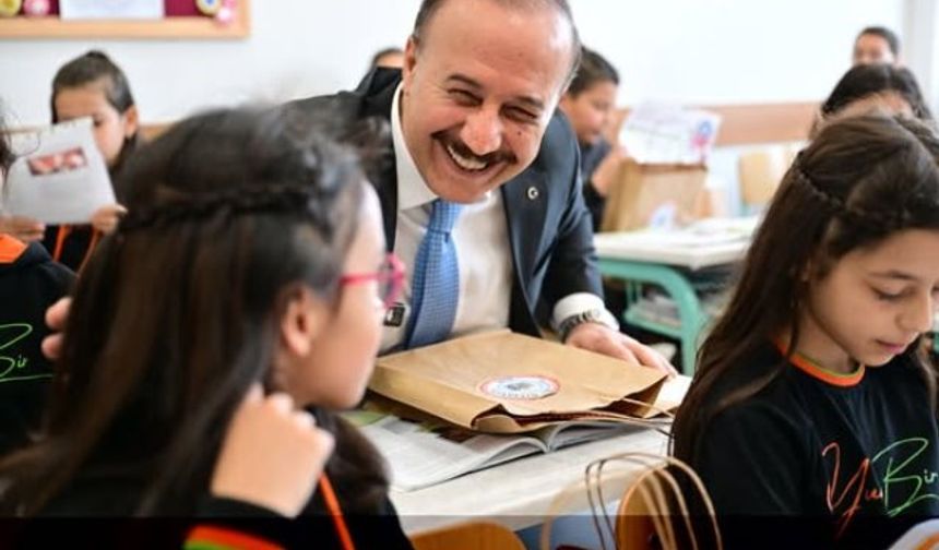 Vali Erin "75 bin 389 evladımız, karne sevinci yaşadı"