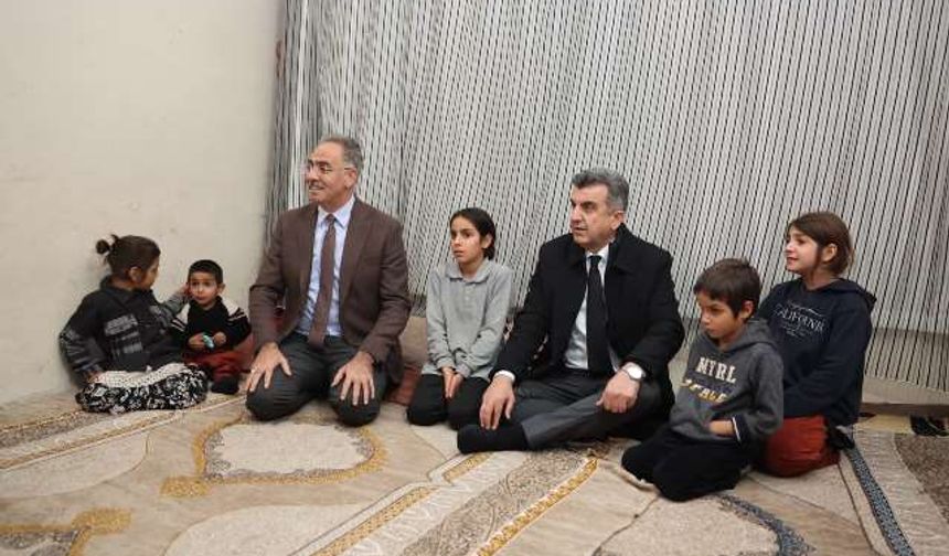 Başkan Kuş ve Günbeği Yetim Ailelerini Ziyaret Etti