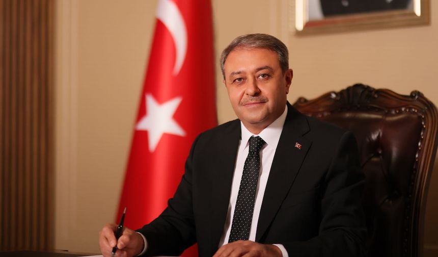 Vali Şıldak "kıymetli gazetecilerimize sağlık, başarı ve çalışmalarında kolaylıklar diliyorum."