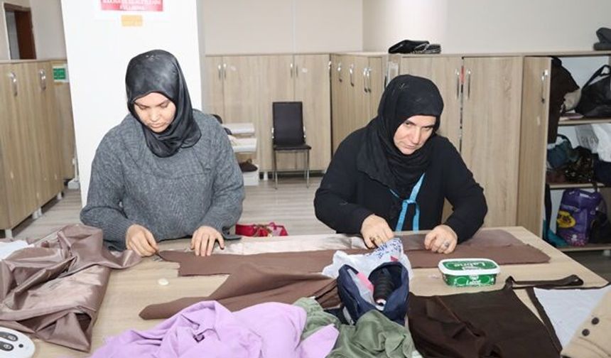 KARAKÖPRÜ’DE KURSLAR KADINLARIN HAYATINA DOKUNUYOR