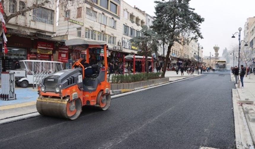 DİVANYOLU YAYALAŞTIRMA PROJESİNDE ASFALT SERİMİ BAŞLADI